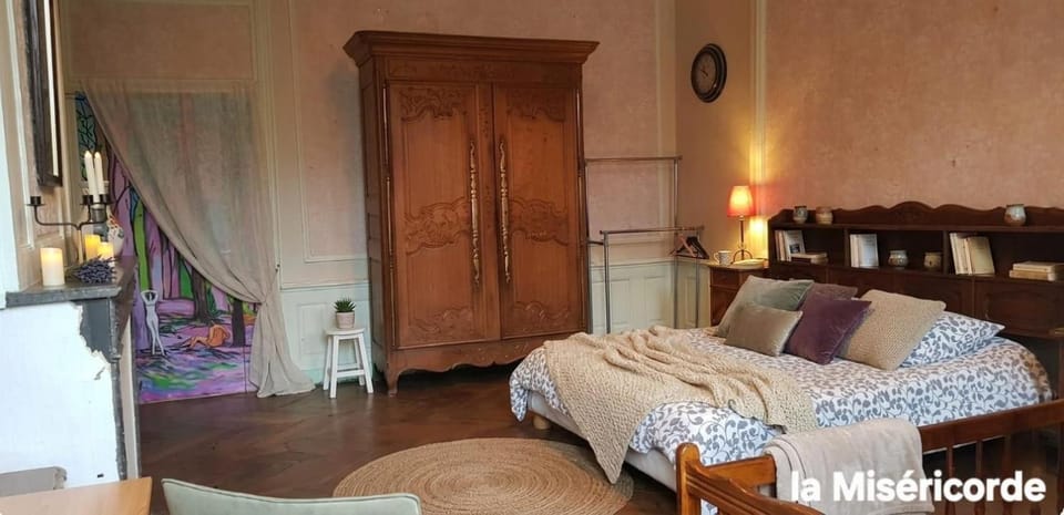 La Miséricorde-Deluxe room with kids room Vacation rental in Normandy