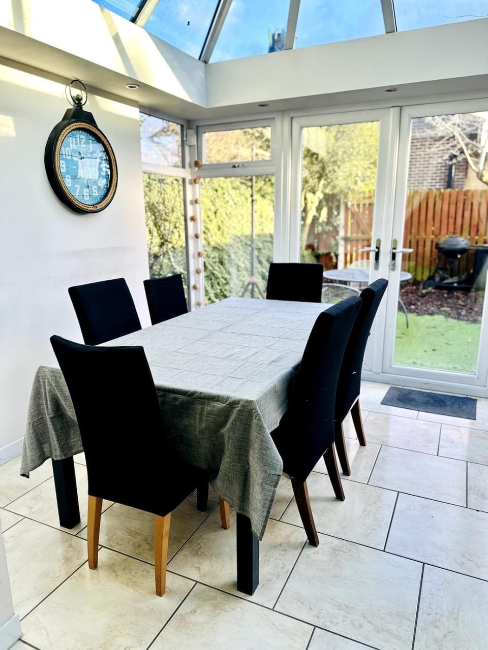 Patio, Living room, Seating area, Dining area