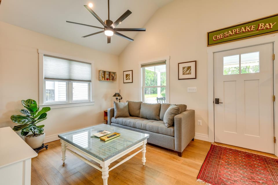 Modern Solomons Cottage Rental - Walk to Island! House in Dowell