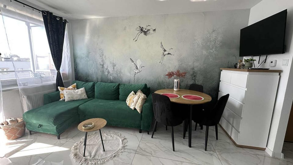 Communal lounge/ TV room, TV and multimedia, Living room, Dining area