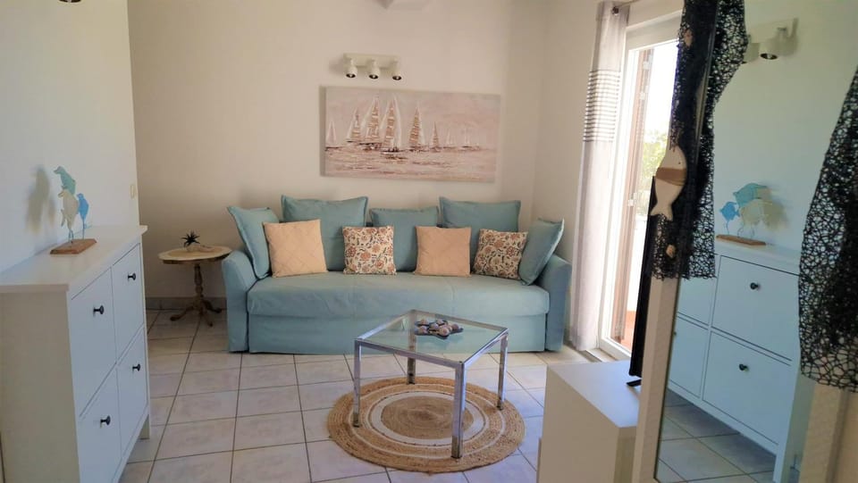 TV and multimedia, Living room, air conditioner