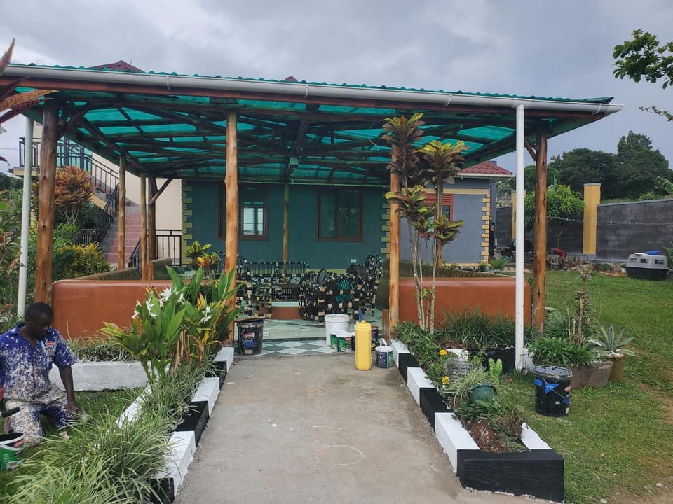 Day, Garden