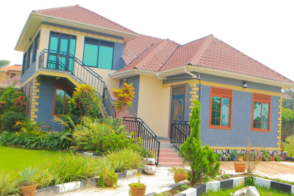 Property building, Day, Garden, Garden view
