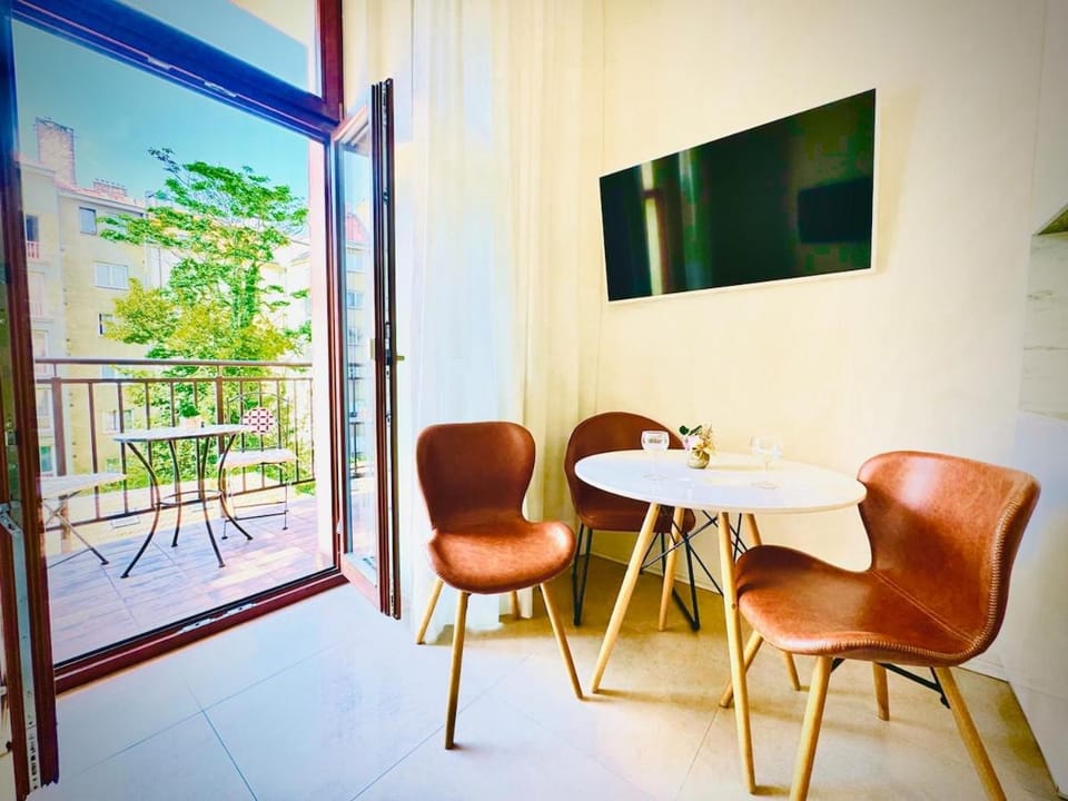 Central Cozy Apartment with Balcony near Wenceslas Square Apartment in Prague