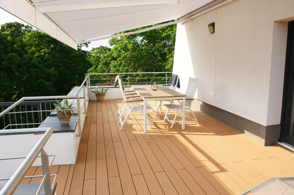 View (from property/room), Balcony/Terrace