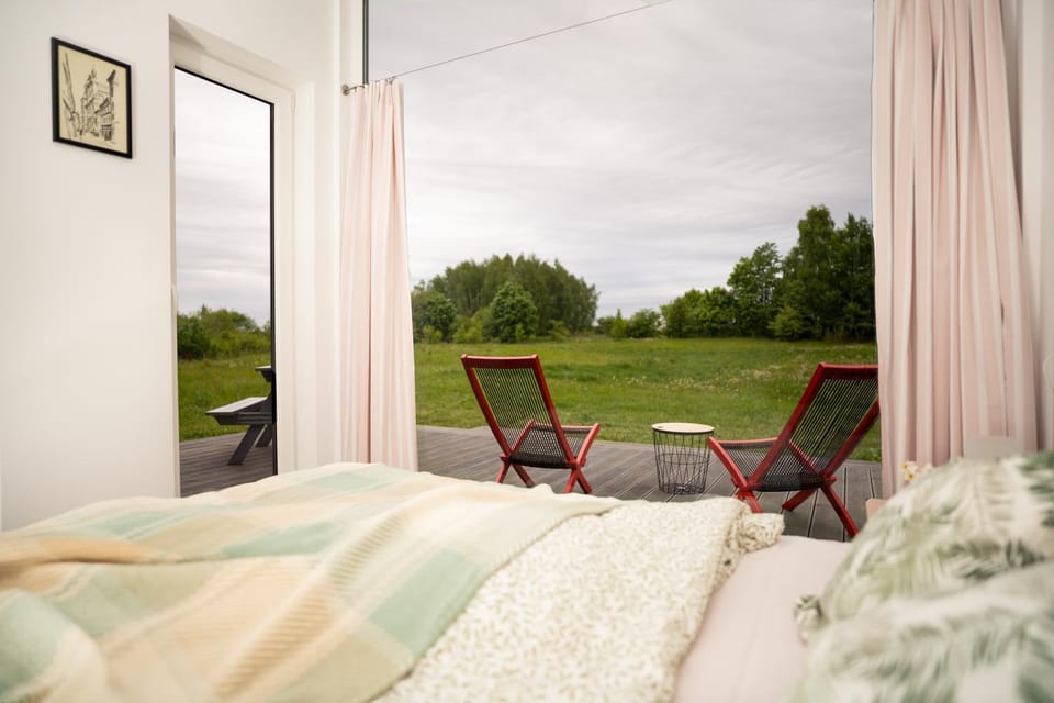 Bed, Natural landscape, Balcony/Terrace