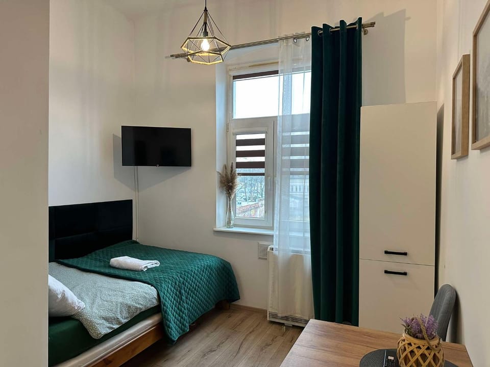 Bed, TV and multimedia