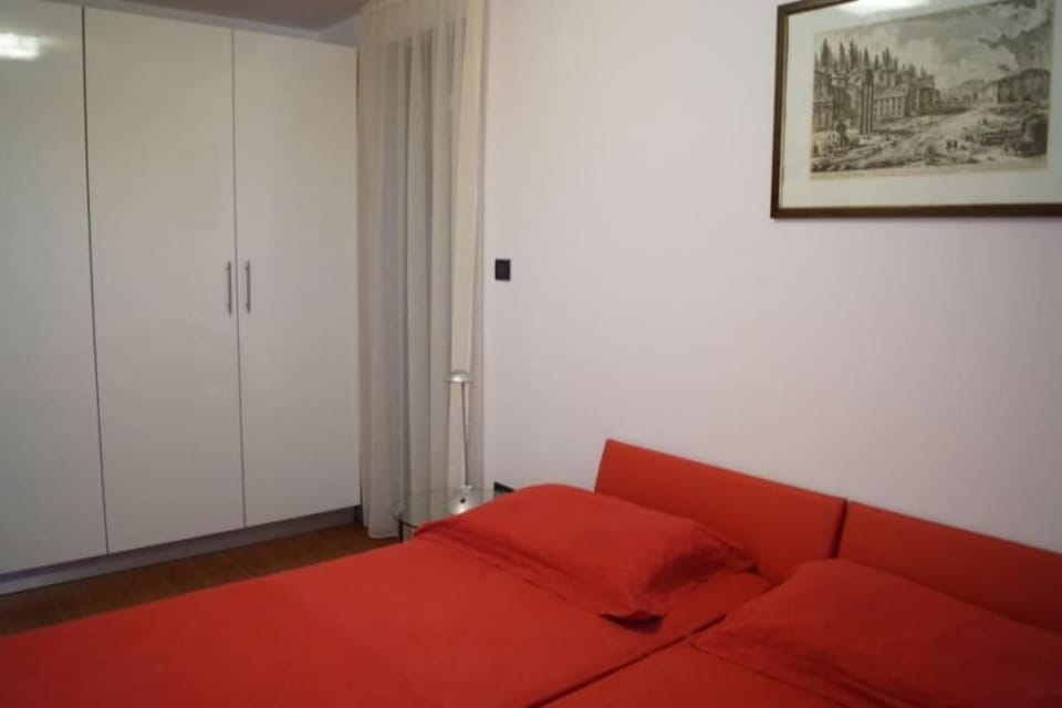 Villa Bruna House in Okrug Gornji