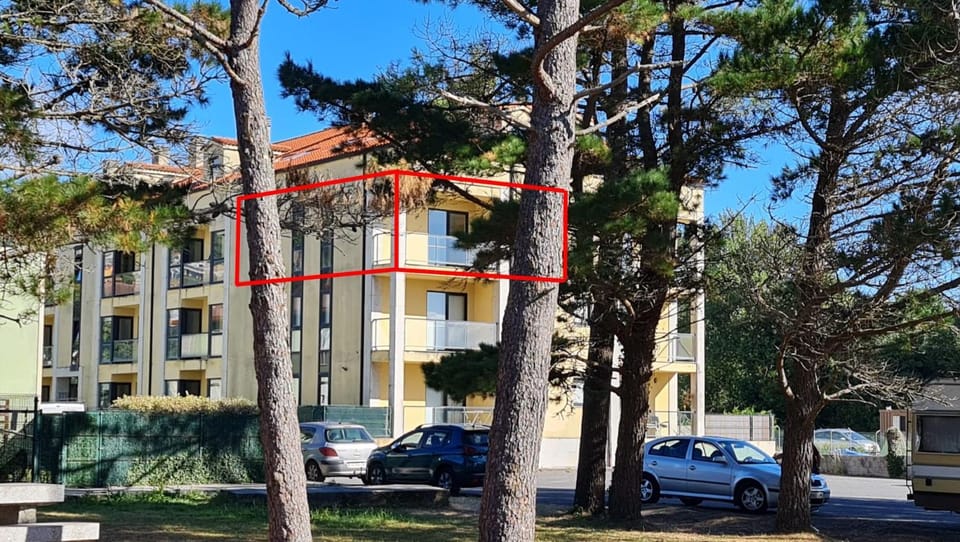 Property building, Street view, Location, Parking