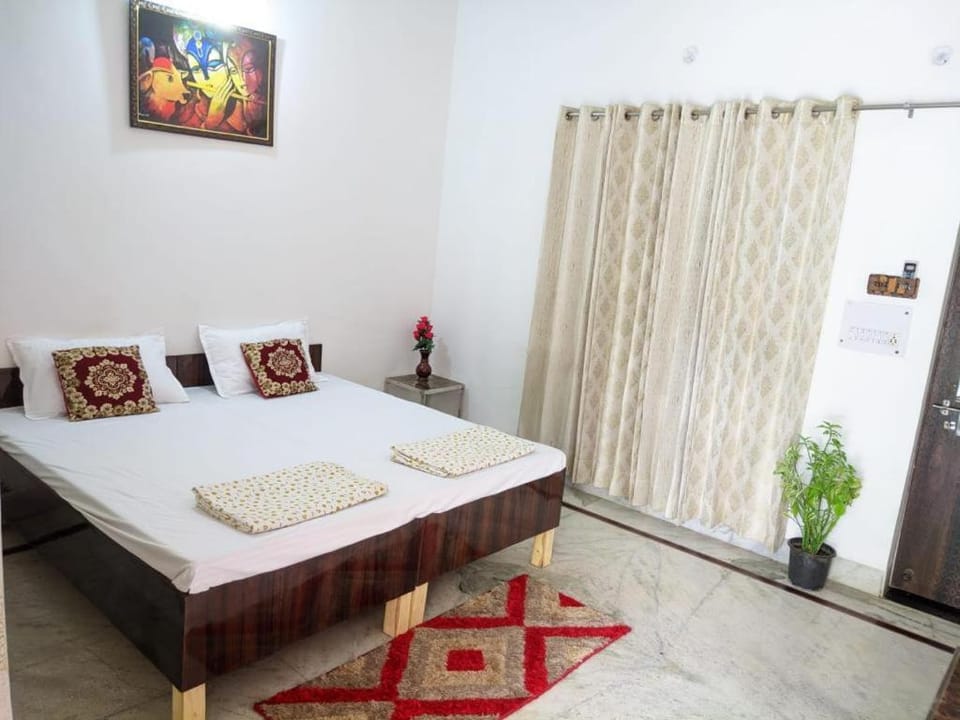 Kridha holidays homestay with kitchen House in Uttar Pradesh