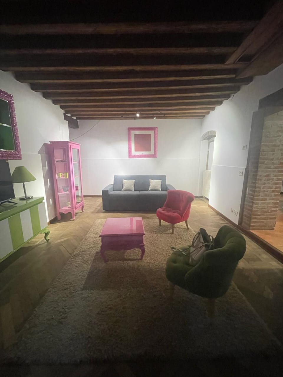 Living room, Seating area