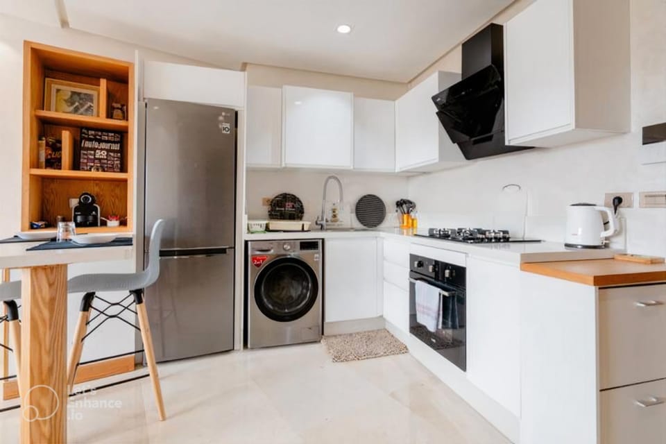 Coffee/tea facilities, Kitchen or kitchenette, Dining area, oven, pet friendly, stove, washing machine, dryer