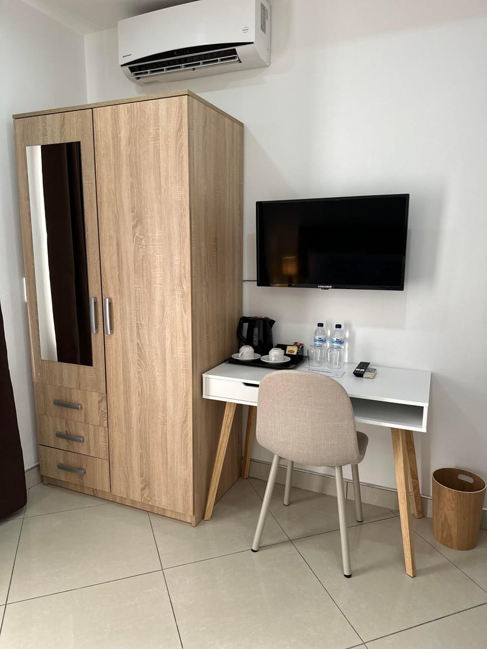 TV and multimedia, wardrobe, air conditioner