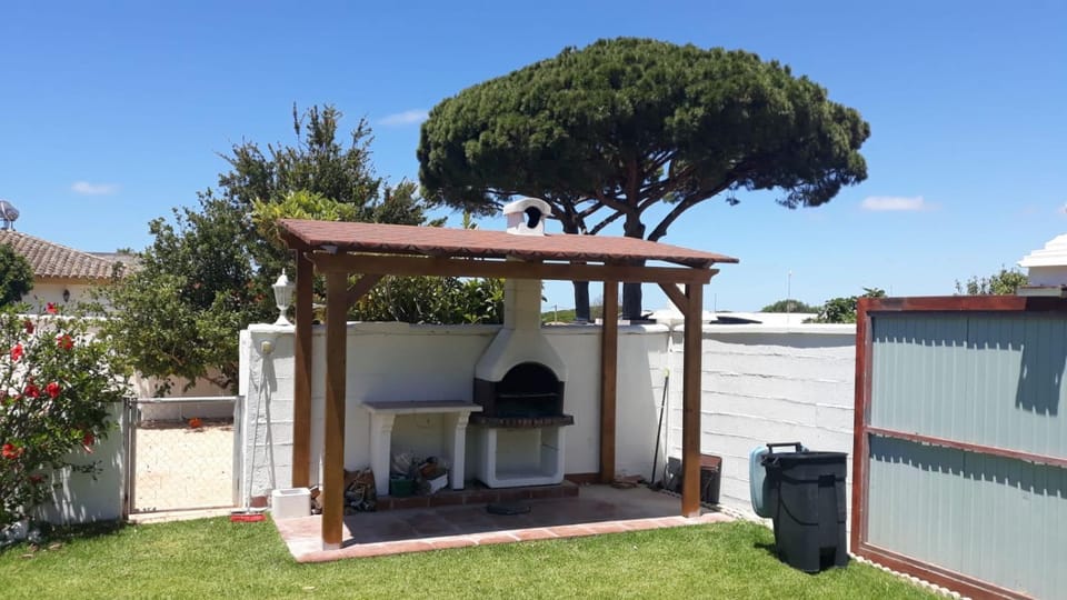 Chalet La Alberca House in Chiclana de la Frontera