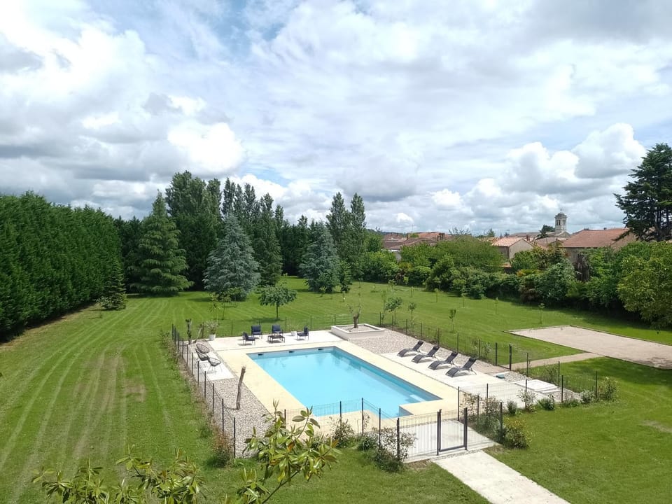 Domaine de Lamagistère - Gite de groupe - Piscine House in Occitanie