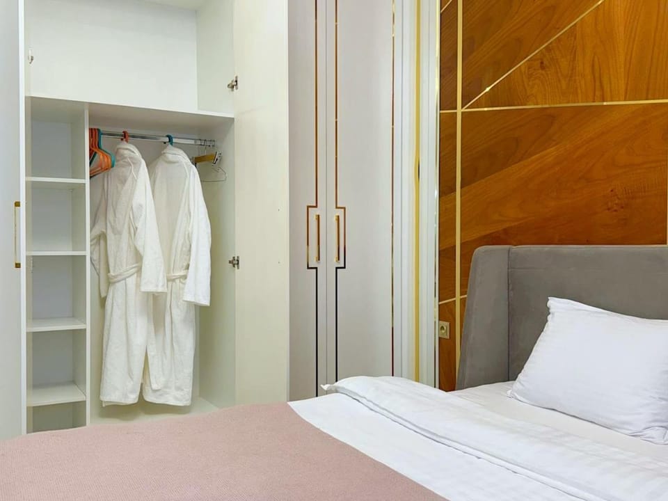 Bed, Bedroom, wardrobe