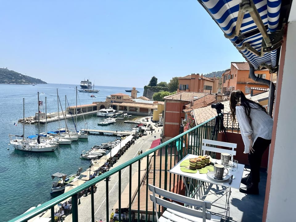Property building, Balcony/Terrace, Sea view