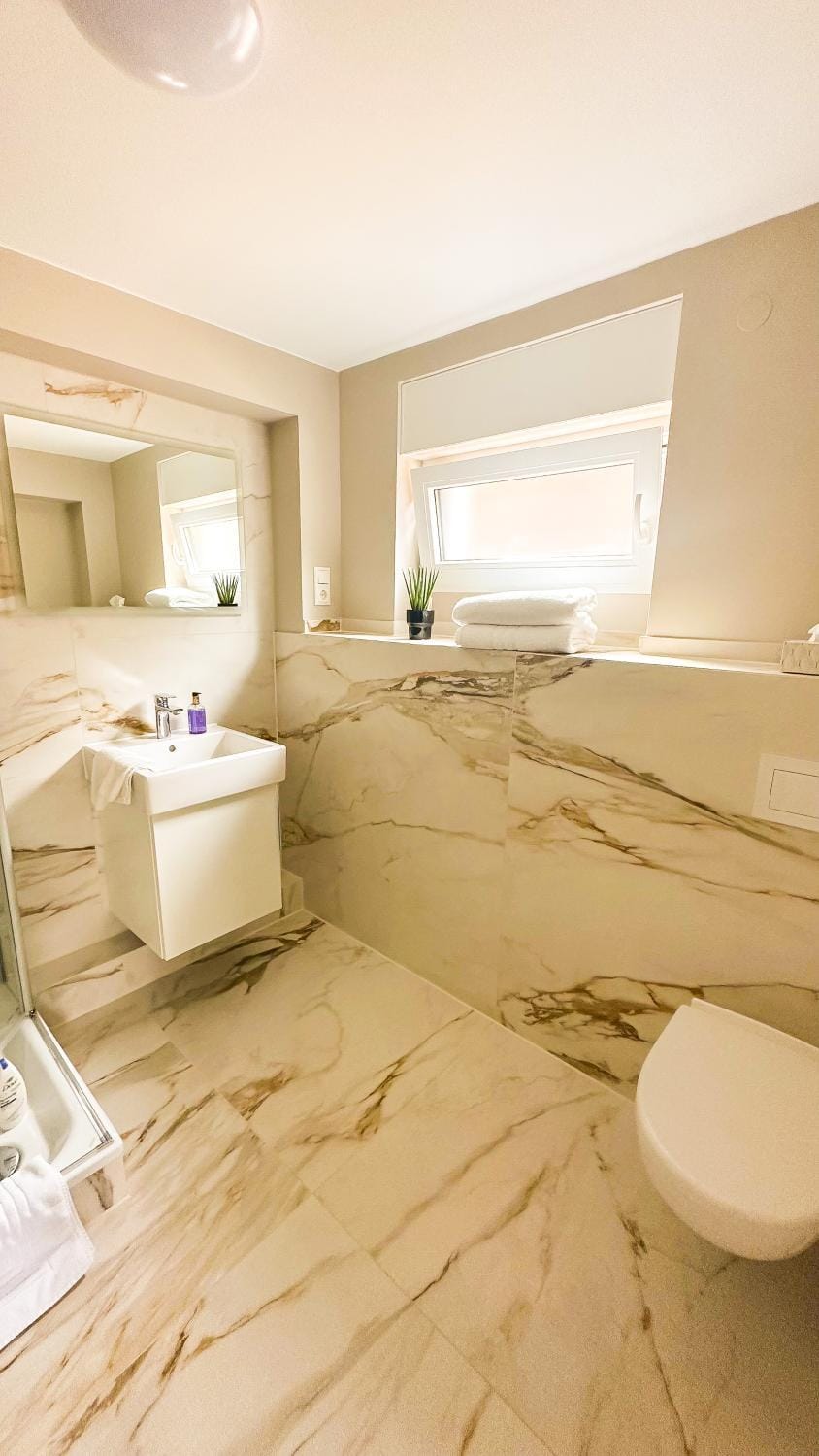Souterrain - Privatwohnung mit Schlafzimmer im Einfamilienhaus Apartment in Hamburg