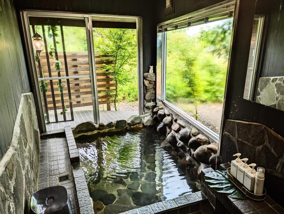 Hot Spring Bath, Hot Tub, Bathroom