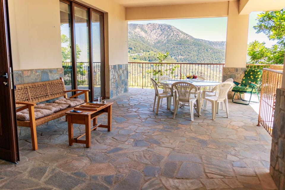 Patio, Balcony/Terrace, Mountain view