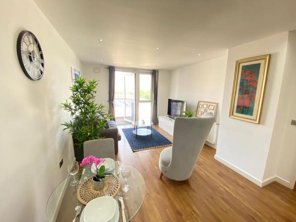 Balcony/Terrace, Living room, internet