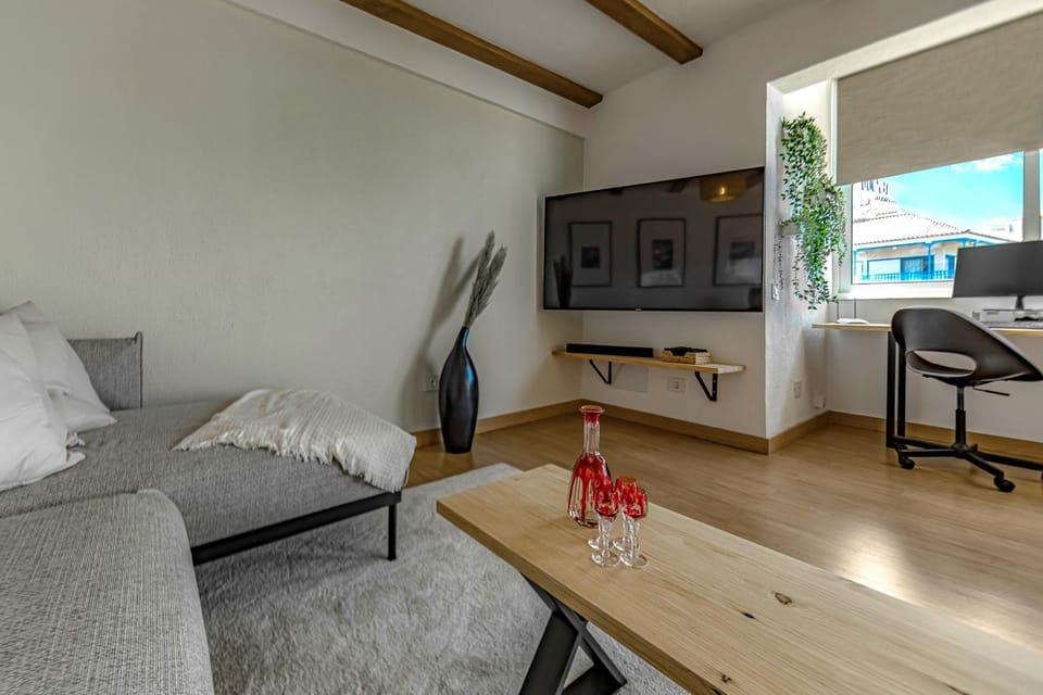 TV and multimedia, Living room, Seating area