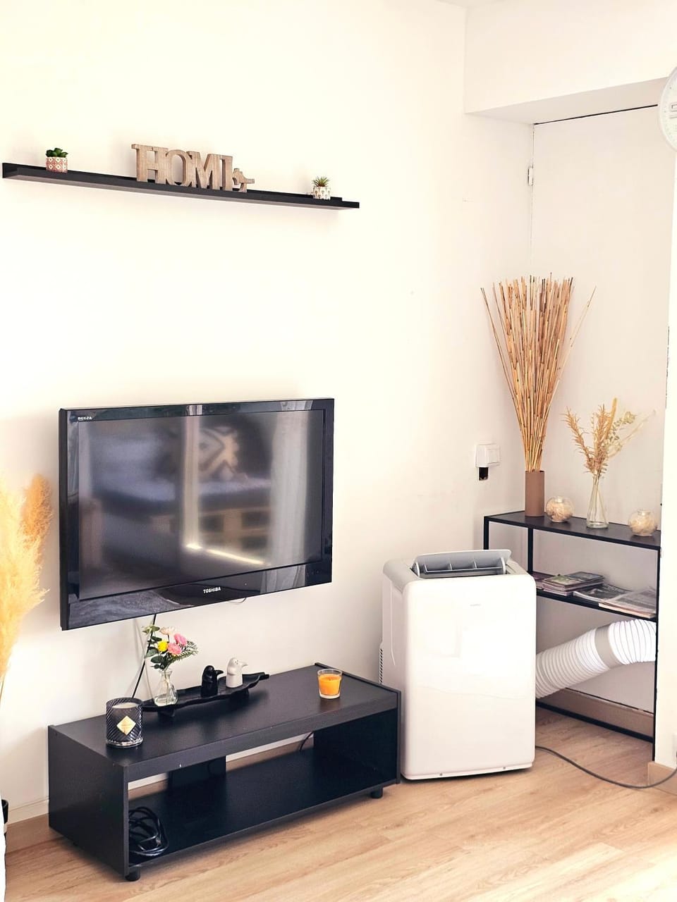 Communal lounge/ TV room, TV and multimedia, Living room, Evening entertainment