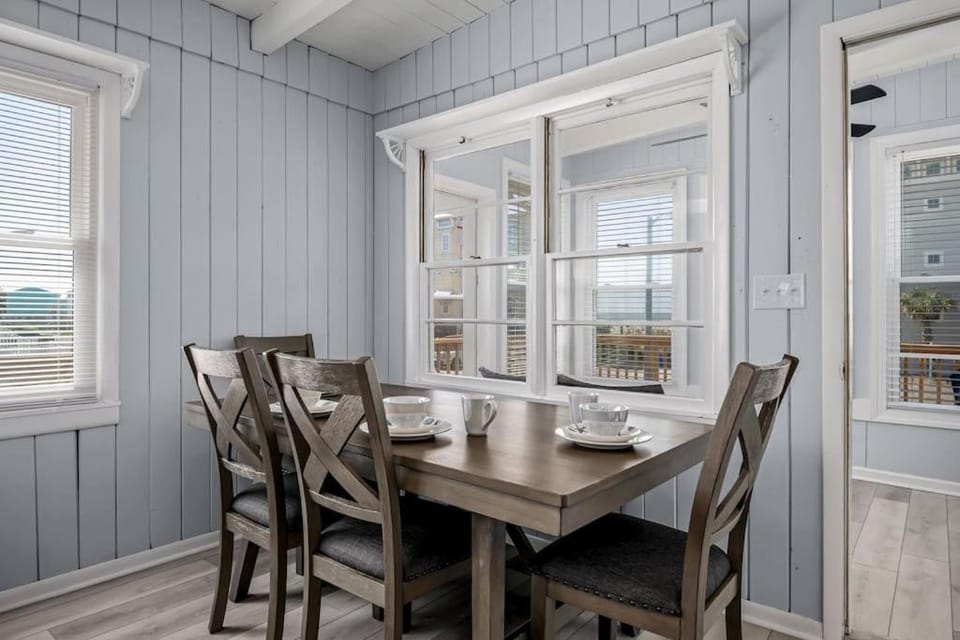 Anchor Haven Ocean Views House in Oak Island