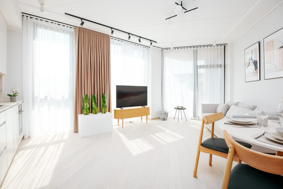 TV and multimedia, Living room, Dining area