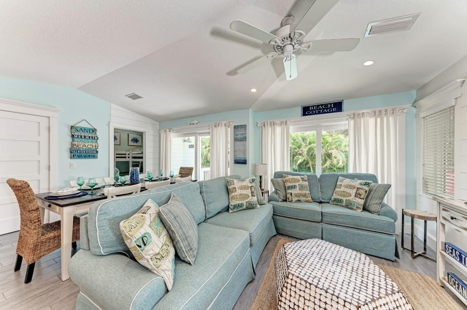 Turtle's Bay House in Holmes Beach