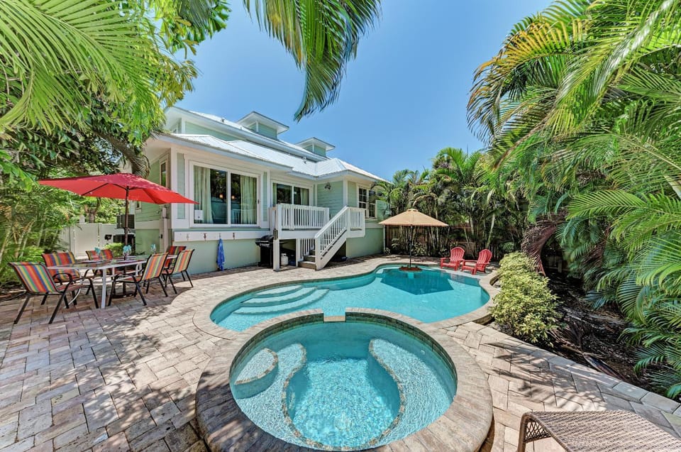 Turtle's Bay House in Holmes Beach