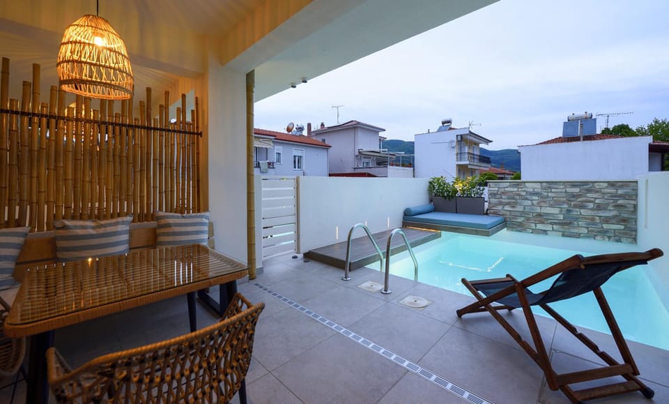 Pool view, Swimming pool