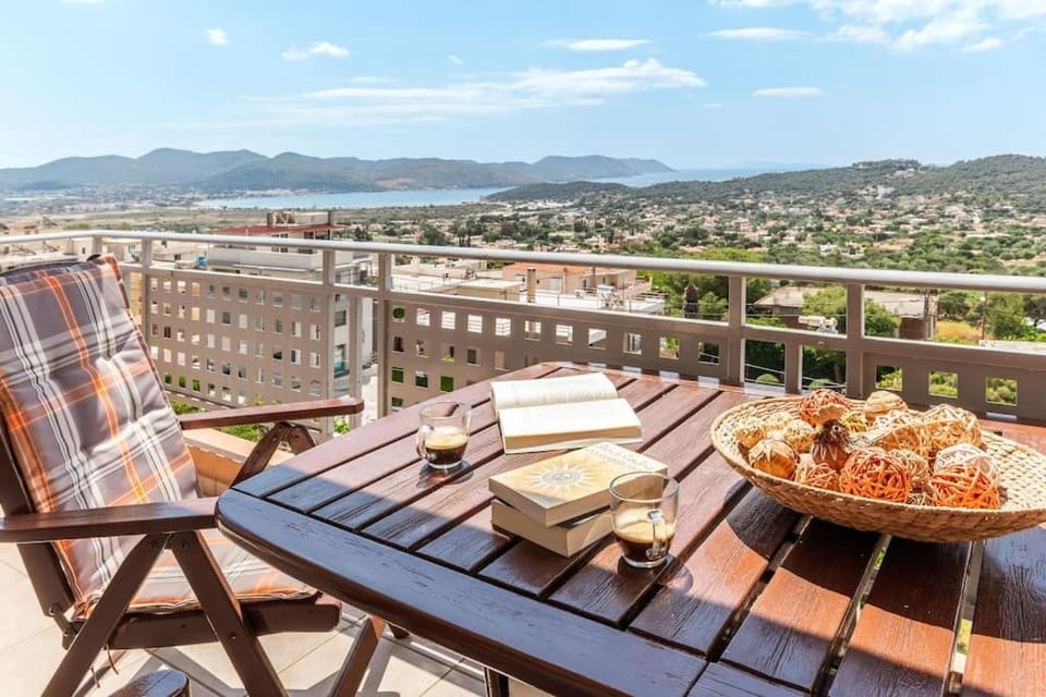 Natural landscape, View (from property/room), Seating area, Mountain view, Sea view
