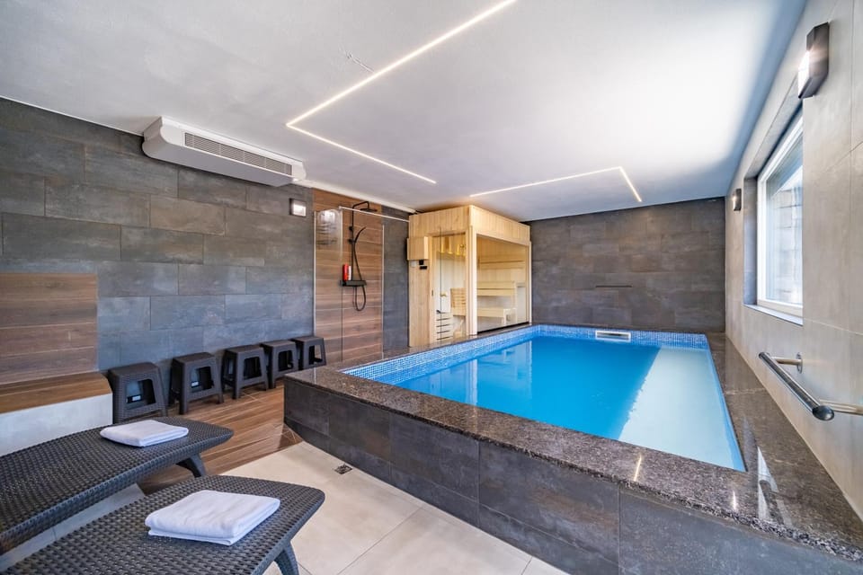 Spa and wellness centre/facilities, Pool view, Swimming pool
