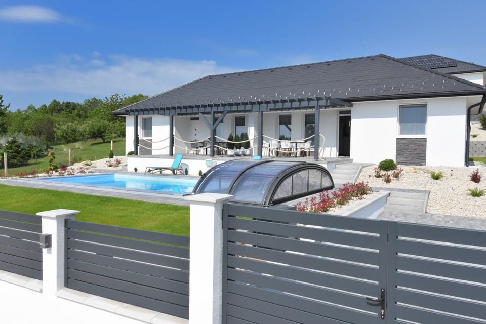 Property building, Pool view, Swimming pool
