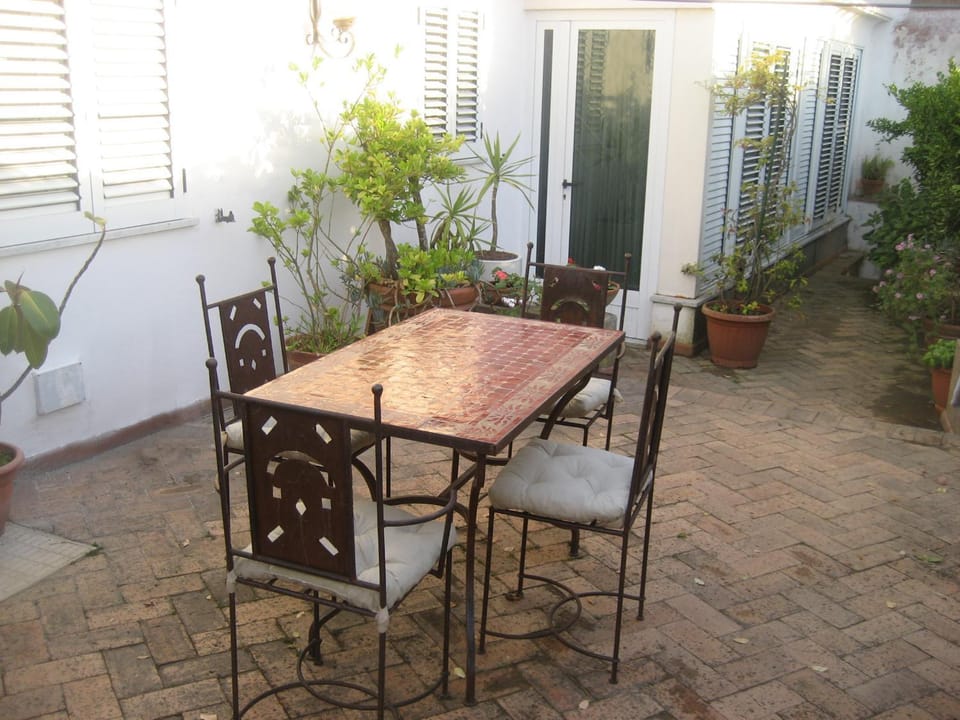 Balcony/Terrace, Dining area