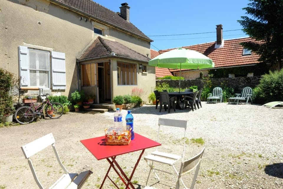 La tanière House in Grand Est
