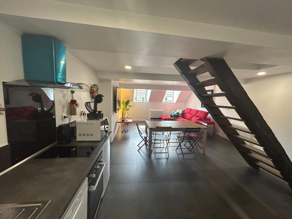 Coffee/tea facilities, Dining area, minibar, pet friendly, stove