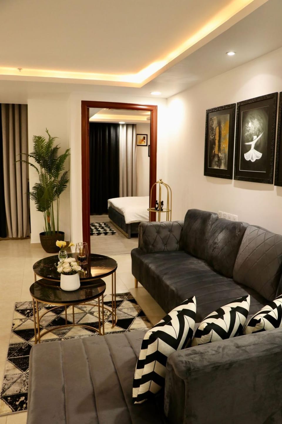 Living room, Seating area