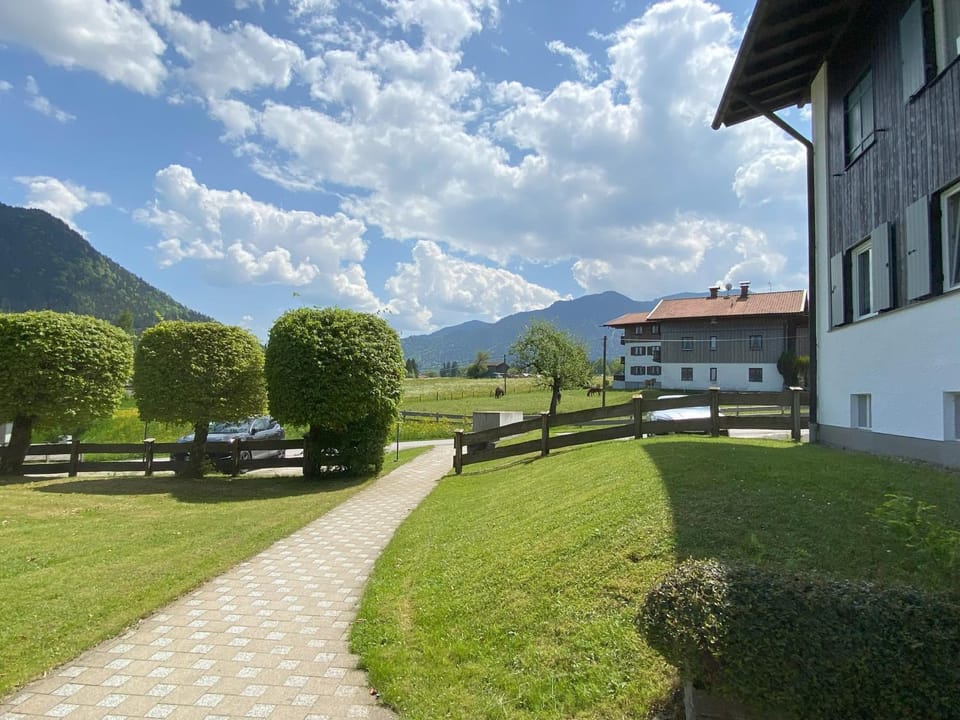 Apartment Perle am See - Wohnen auf Zeit - Homeoffice - nah am See - buchbar ab 28 Nächte Apartment in Schliersee