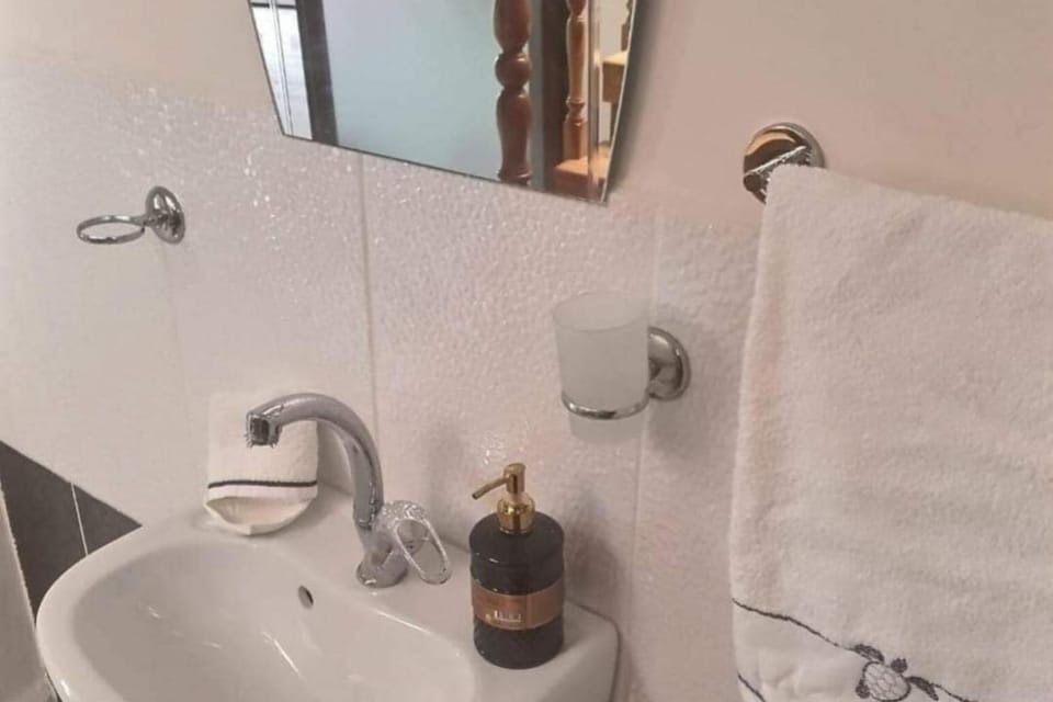 Central 1 Bed w Balcony Sea Views & Roof Terrace Apartment in Alanya