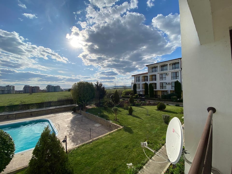Garden, Pool view, Swimming pool