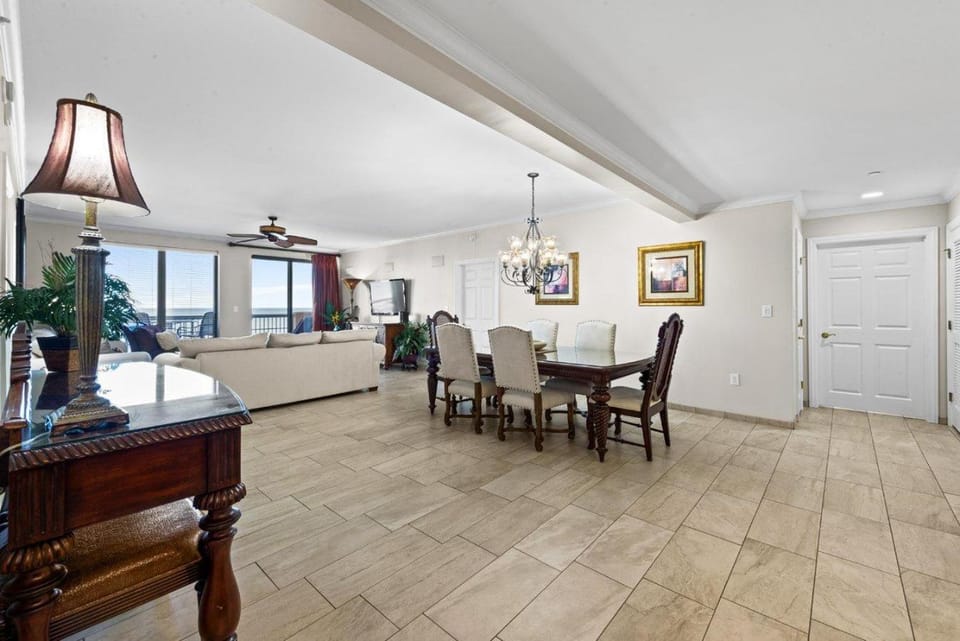 Margate #904 - Sea La Vie - Oceanfront House in South Carolina