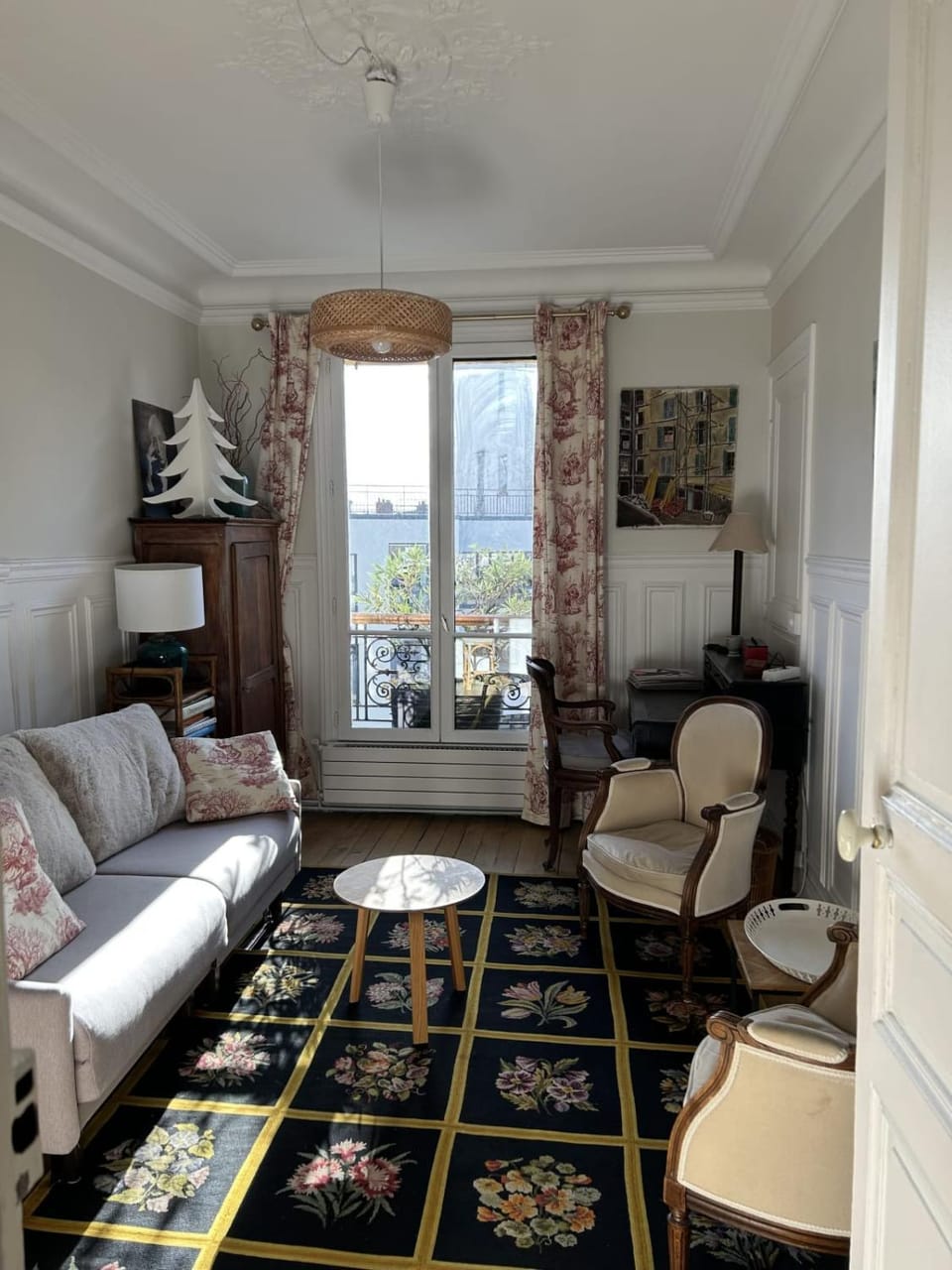Charming apartment just steps from the Pantheon Apartment in Paris