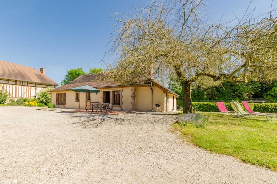 Au creux de la colline House in Grand Est