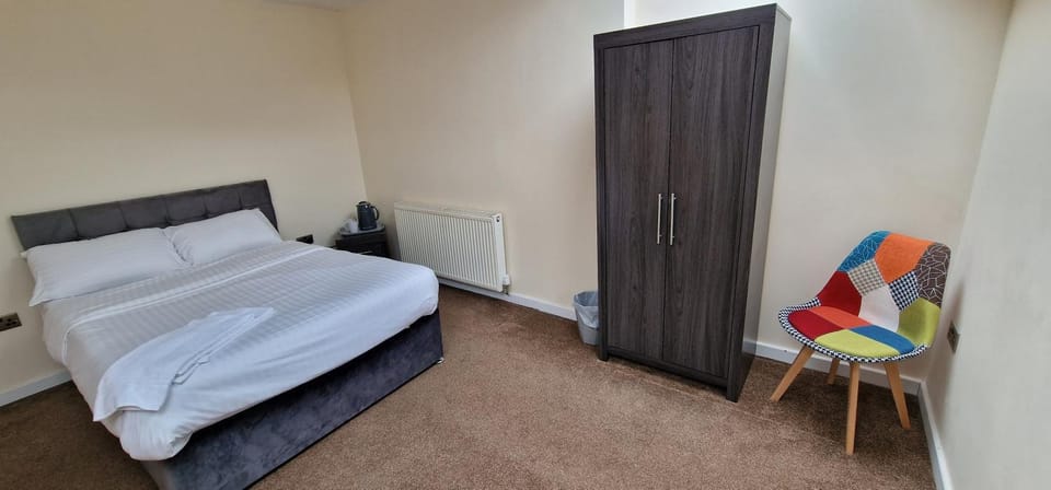 Bed, Bedroom, wardrobe