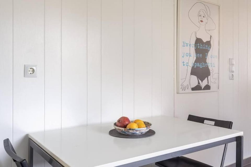 Decorative detail, Decorative detail, Dining area
