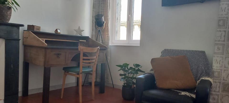 Photo of the whole room, Seating area, Bedroom, hair dresser