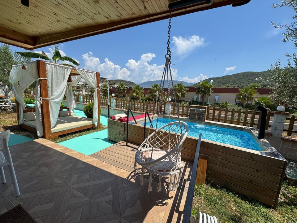 Property building, Pool view