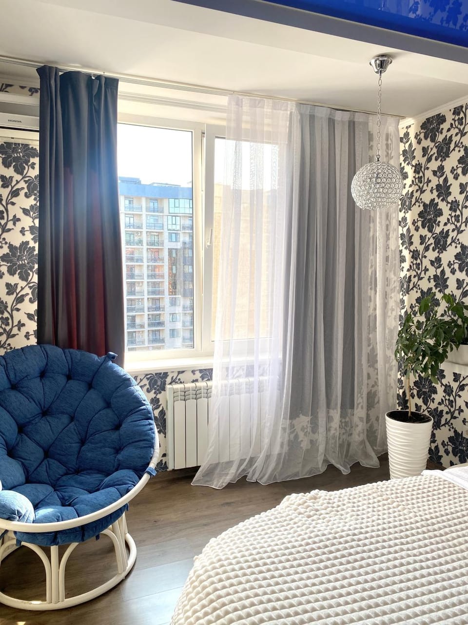 Zoryaniy Royal Apartments Новобудова в центрі Парк Шевченка, MedGarden Дуже ЧИСТО Apartment in Ukraine